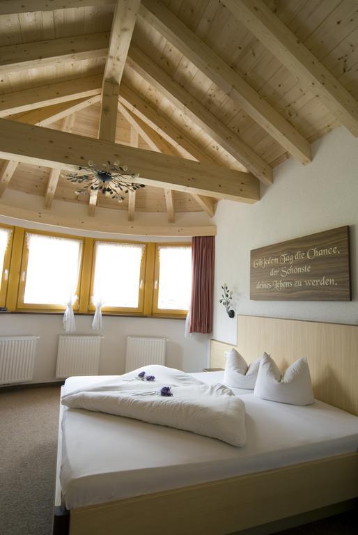 Bed & Breakfast Schoene Aussicht 3*