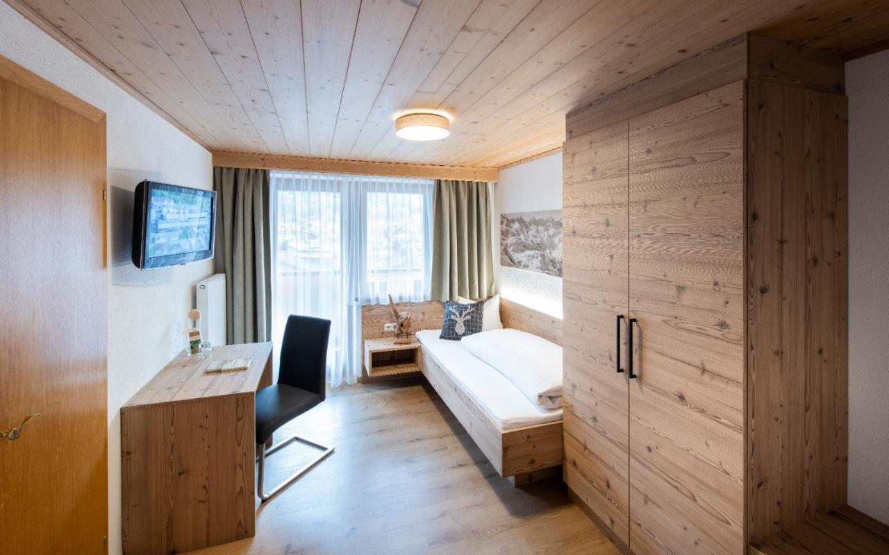 Bed & Breakfast Schoene Aussicht 3*